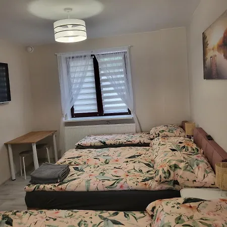 Z Wlasna Kuchnia I Lazienka Suntago Apartment *