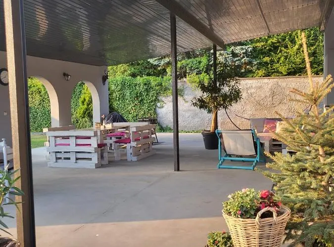 Pokój Z Własną Kuchnią I łazienką Suntago Apartament *